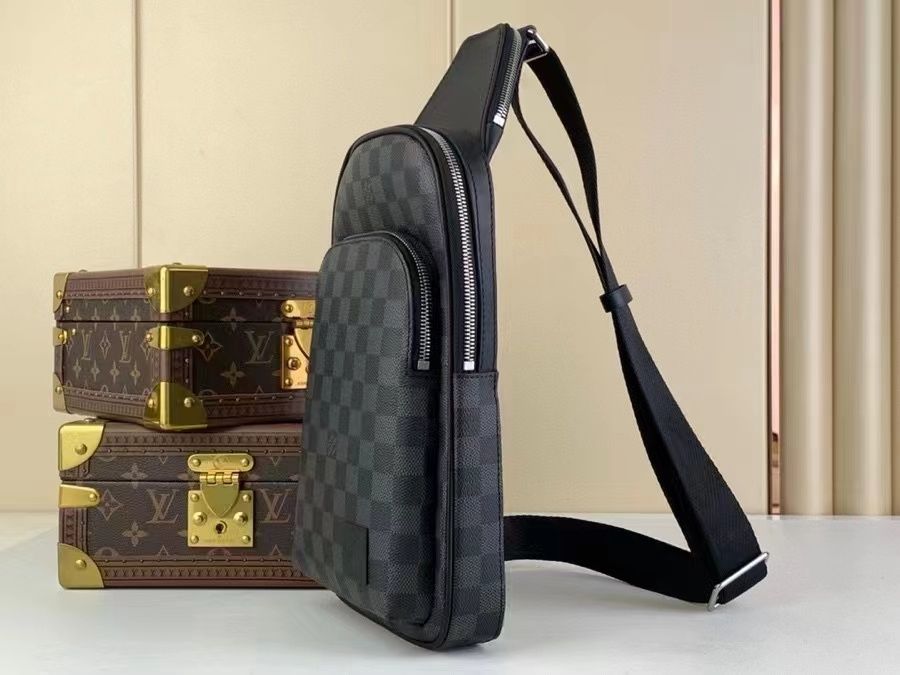 Чанта Louis vuitton avenue sling bag NEW 45303 Damier Graphite canvas