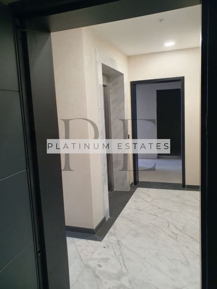 Продава се Тристаен апартамент в София, Красно село - 120 кв.м за 2250 €/кв.м - Снимка #3