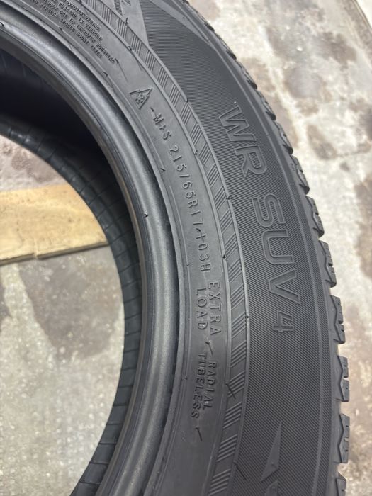 215/65R17 103H Nokian Tires we suv4 extra load
