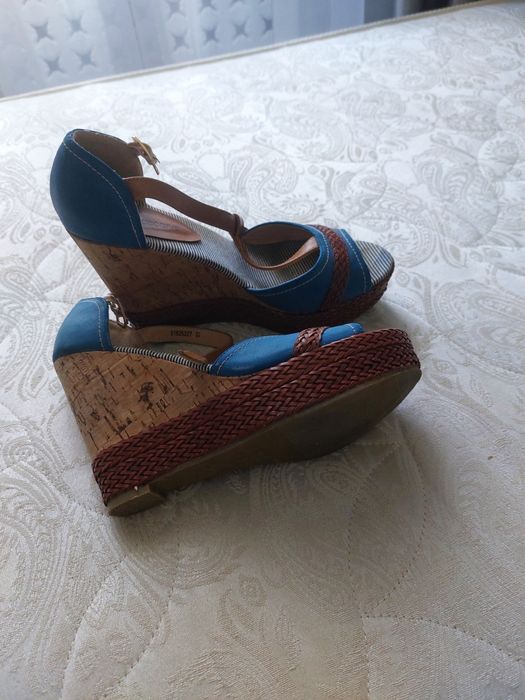 Женская летняя обувь