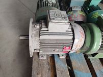 Motor electric trifazat cu talpa și flansa, 7.5kW, 1500rpm, 380V
