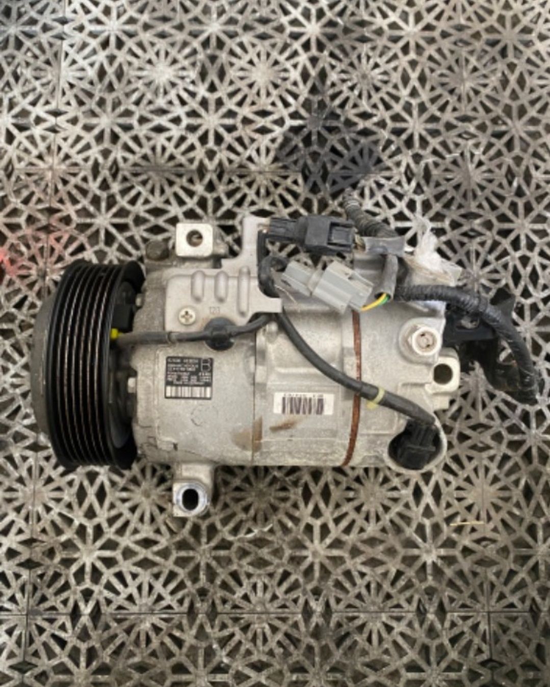 Compresor AC 1.2 TCE Nissan Qashqai an 2015 - 2019 cod 926004EB0A