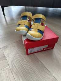 Sandale kickers 25