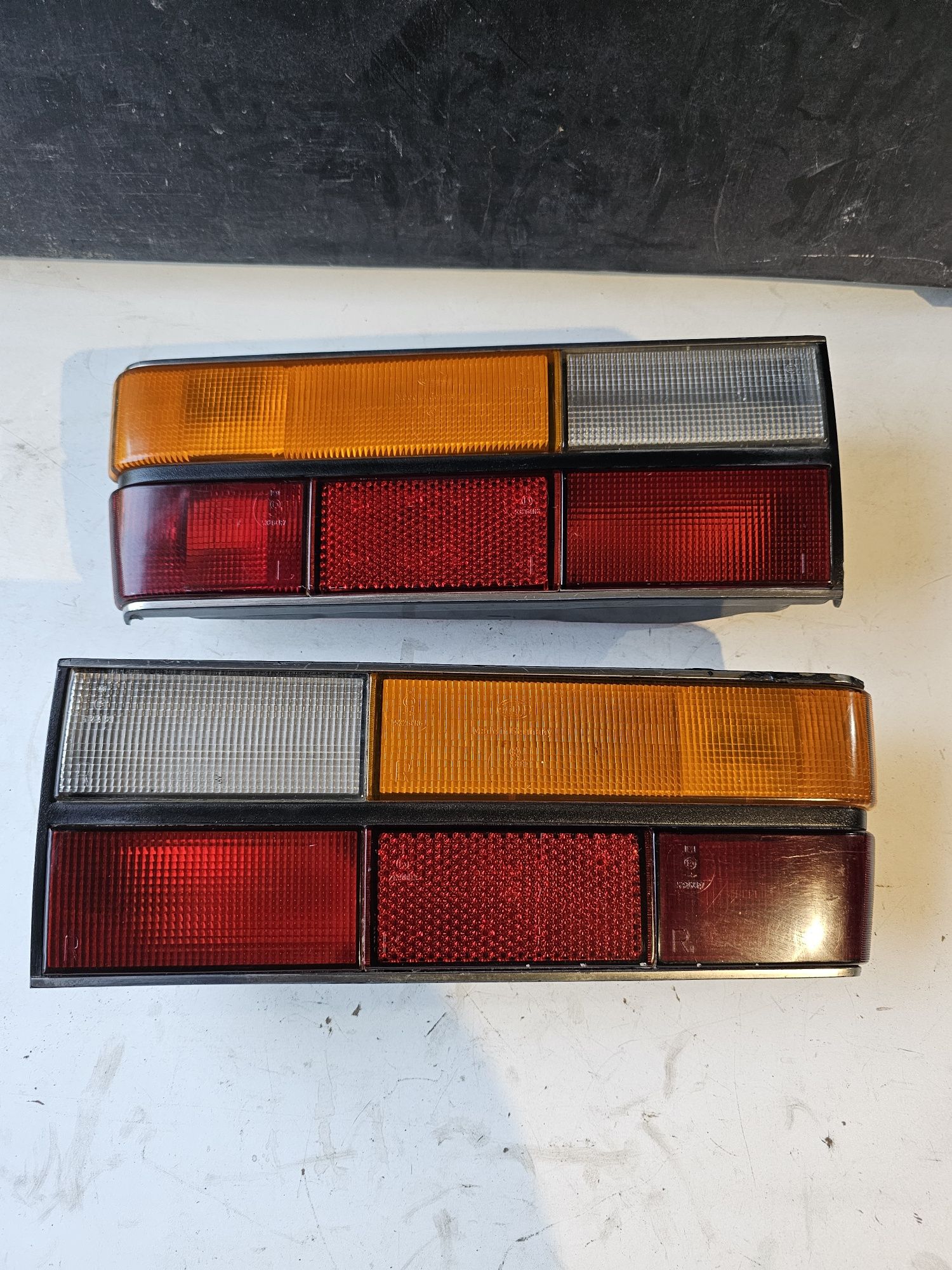 Stop Audi 100 C2