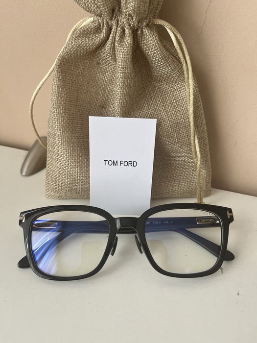 Диоптрични рамки на Tom Ford