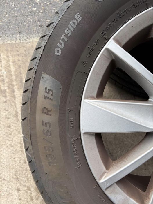 Оригинални джанти с гуми за VW