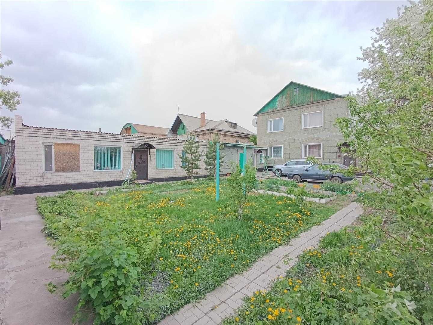 $ продам огромный 2-х уровневый коттедж в Сортировке