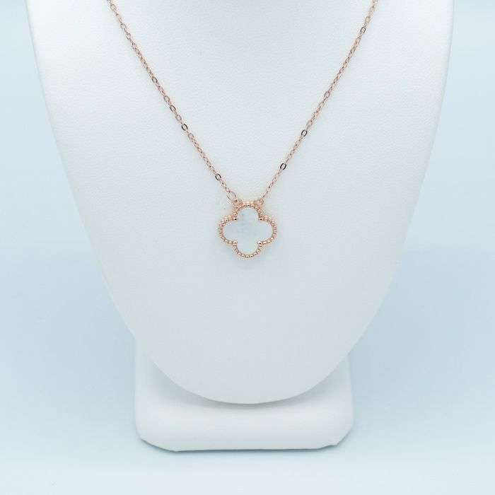 Colier Van Cleef and Arpels Rosu, Alb, Negru