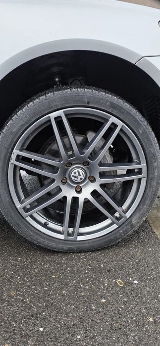 vand sau schimb vw toareg 2009...3.0 pe arcuri facelift