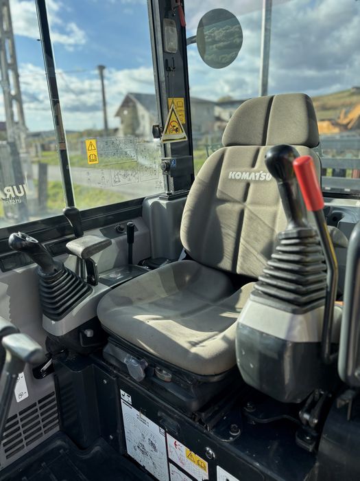 Miniexcavator KOMATSU 2.8T 2021 / 1.200 ore functionare/ VARIANTE