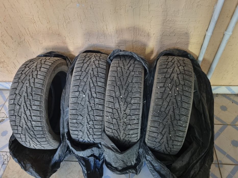 Шины зимние в хорошем состоянии