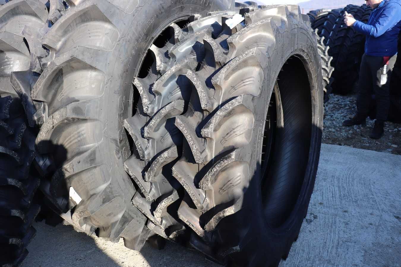 Anvelope noi 320/85R38 GTK 143A8/143B cauciucuri tractor 12.4R38