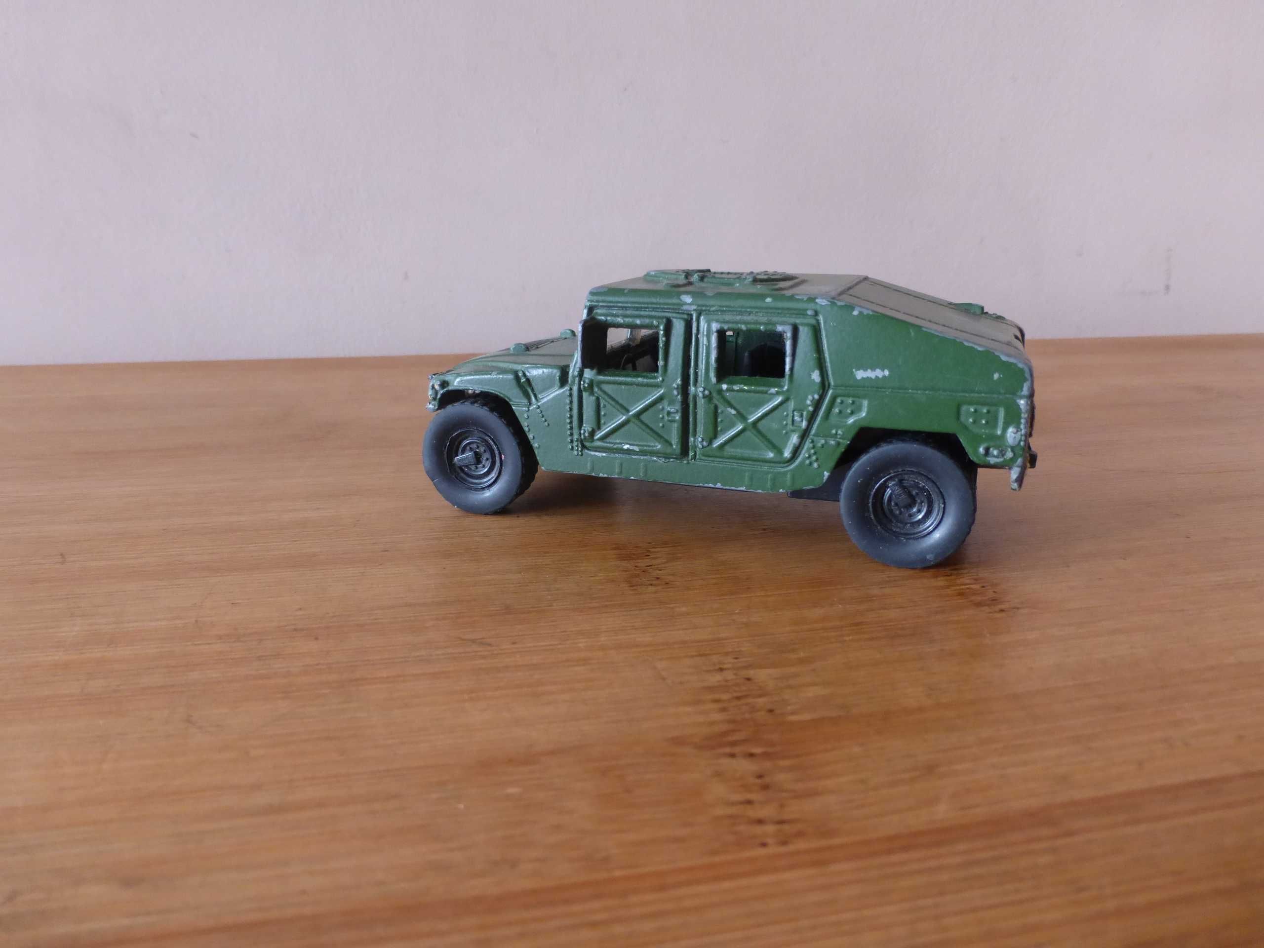Военна метална количка Хамър Хъмви Maisto Humvee 1/40 играчка 1985 г