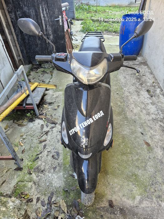 Продавам 50сс скутер