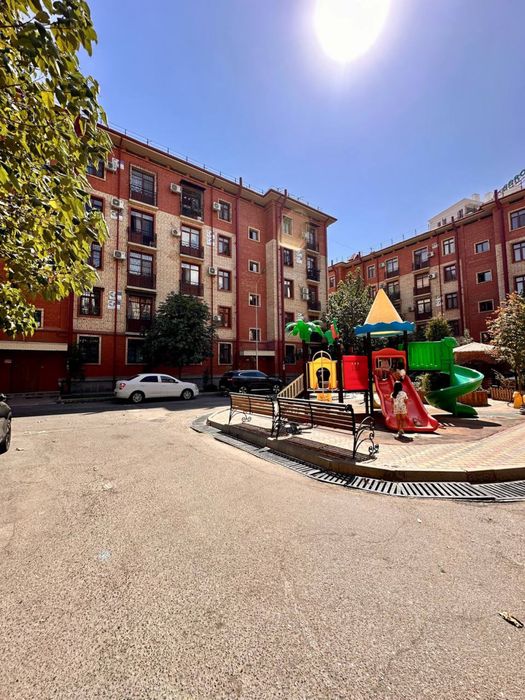 Срочно продается 4х комнатная квартира новостройка Паркентский рынок