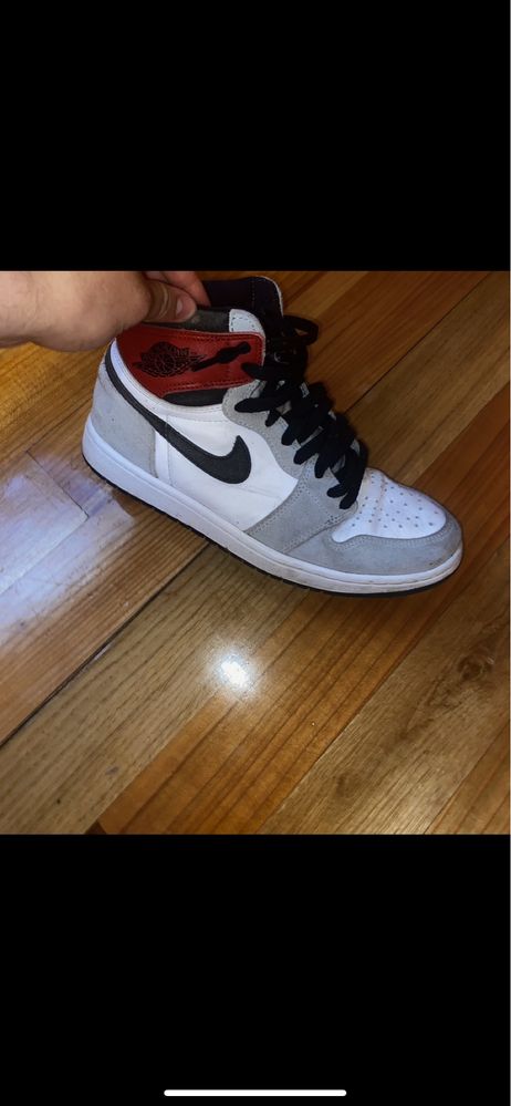 Air Jordan 1 High Light Smoke Grey