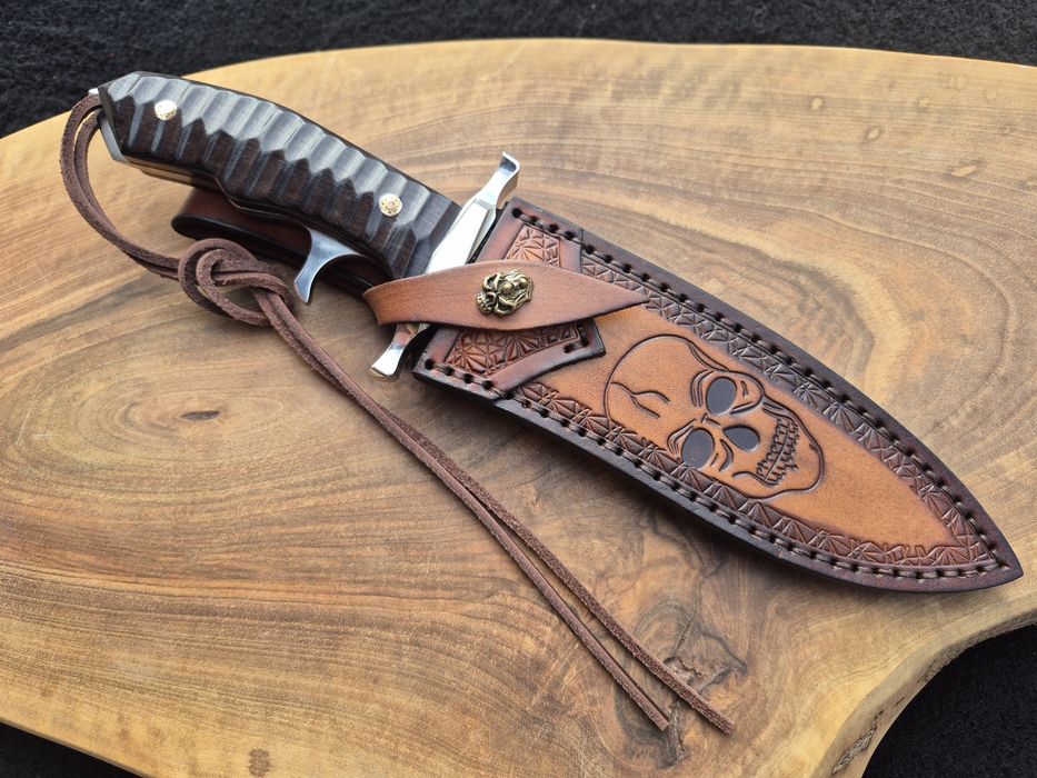 Масивен нож BOWIE DAMASKUS с кания от телешки бланк,LN423