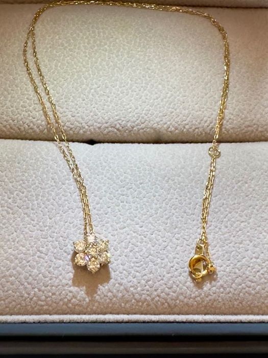 Pandantiv aur galben 18K cu 7 diamante naturale | Certificat IGI