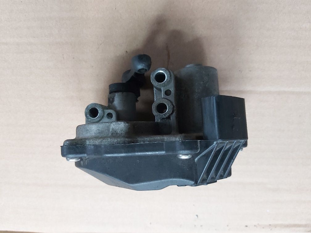 Galerie admisie cu actuator volkswagen passat b6/cc/tiguan CBAB E5