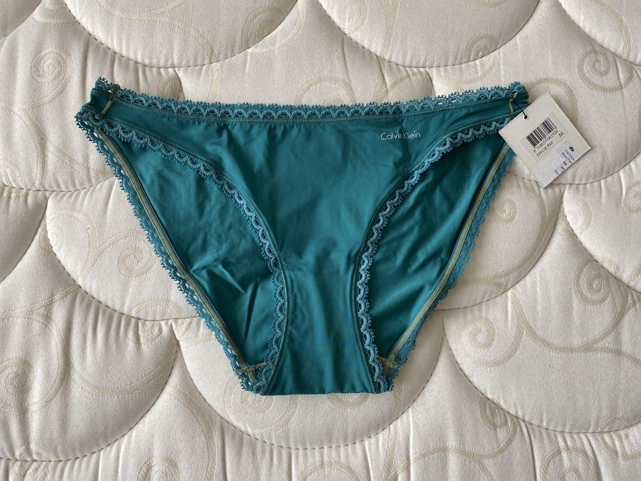 НАМАЛЕНИ! Нови Wonderbra, TWINSET U&B, Calvin Klein. Различни цени