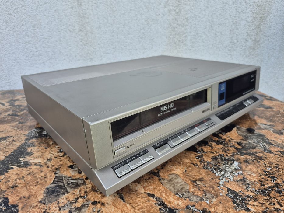 Vând video casette marca Philips,model VR 6462/60F,fabricat în Austria