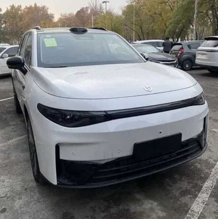 Leapmotor C16 electr 630 restyling xolodilnikli