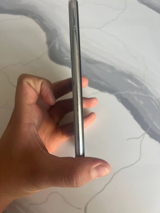 Продам редми нот 8