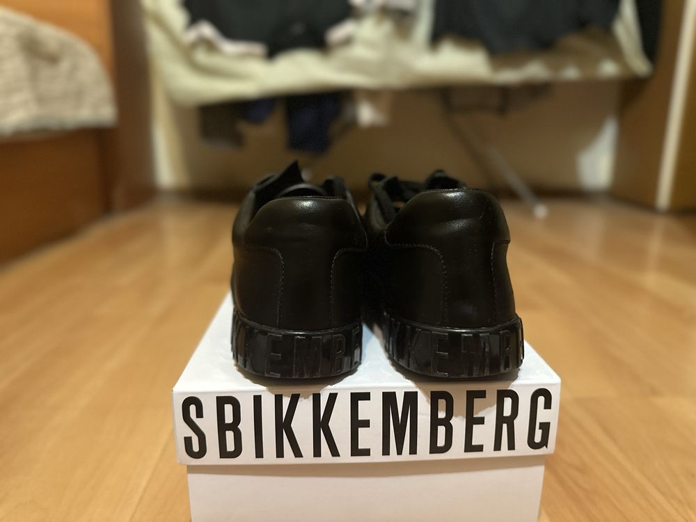 Обувки Dirk Bikkembergs