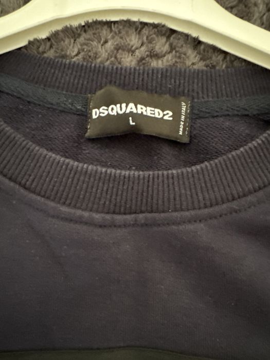 Bluzǎ Dsquared2