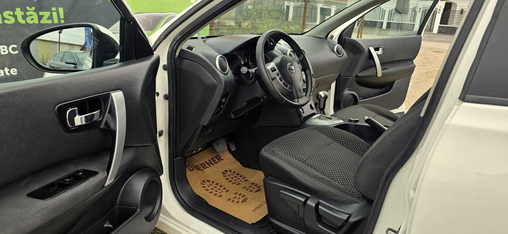 Rate Cash Nissan Qashqai Automata 4x4 la buton diesel 2000cm3 clima