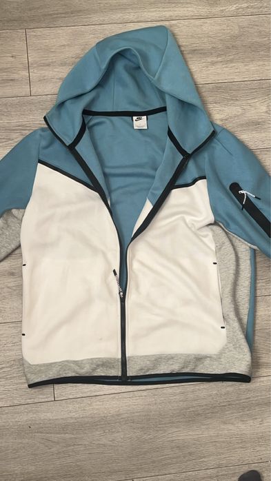 Nike tech baby blue