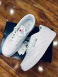 Reebok женские кожаные кроссовки РАЗМЕР 36