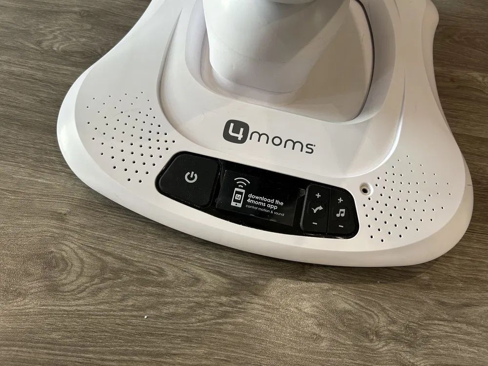 Продавам 4moms mamaroo