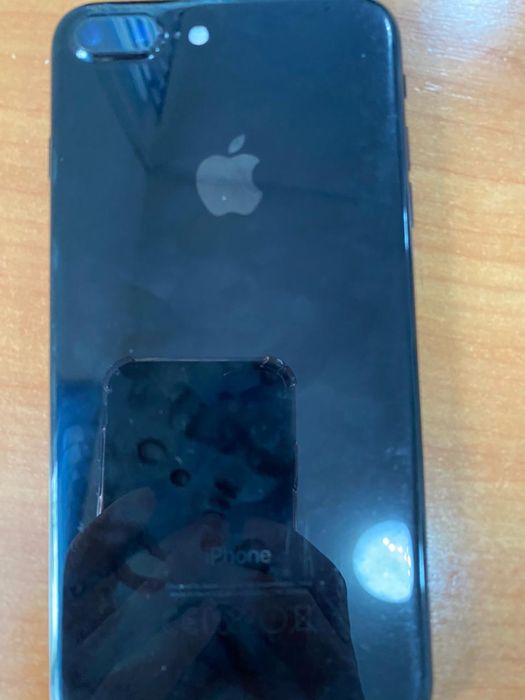 Продам айфон 7+ в отличном состояние