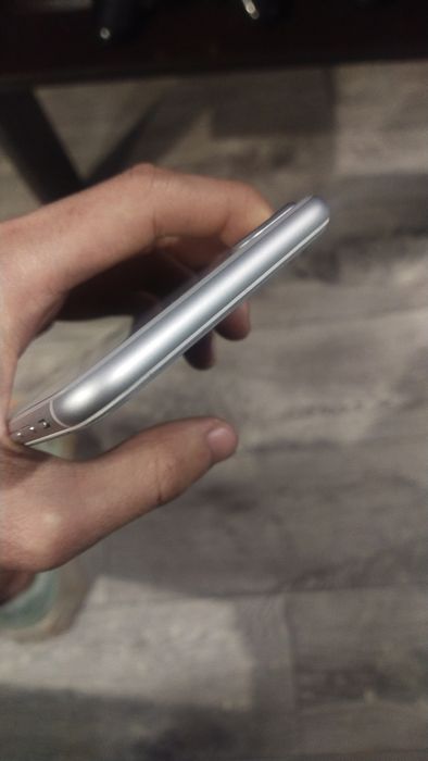 iPhone 8 plus 64gb ideal