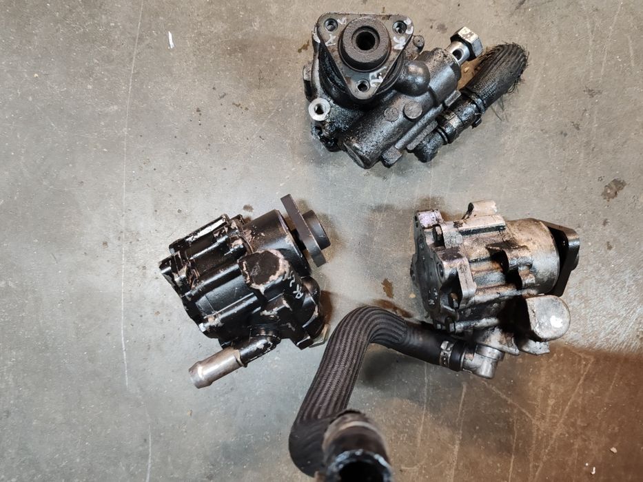 Pompa servodirecție audi A6 C5 2.5tdi  pompa servo vw pasat b5 100lei