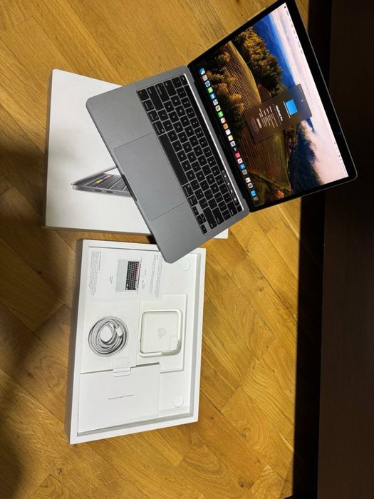 Macbook Pro 2020 1 ТБ