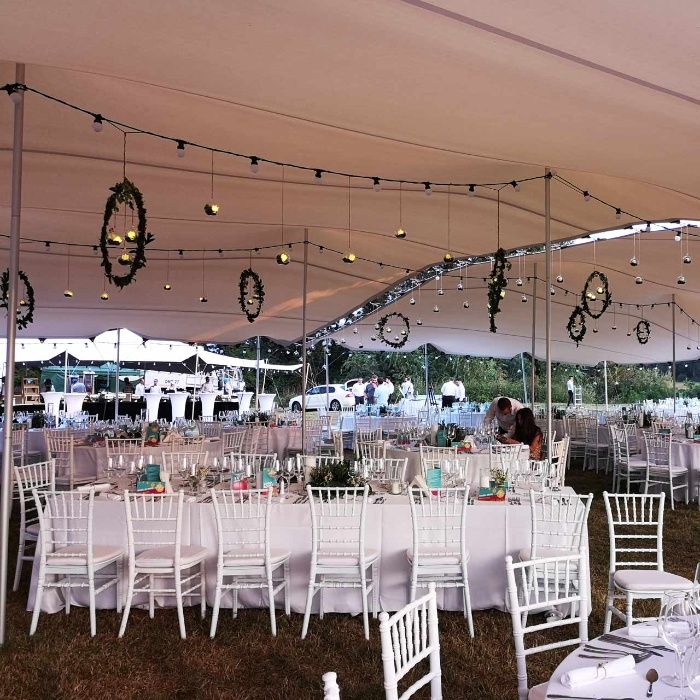 Inchiriere scaune nunta petreceri Chiavari pentru evenimente