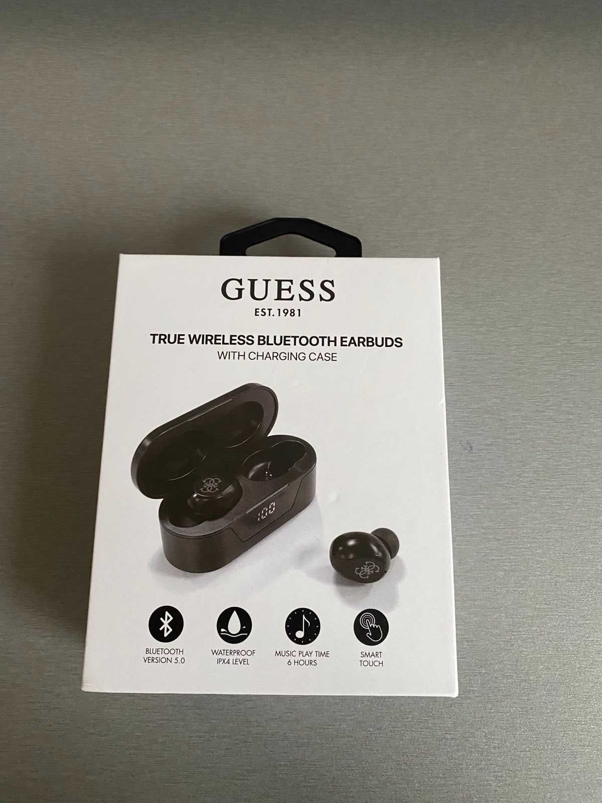 Bluetooth слушалки GUESS нови