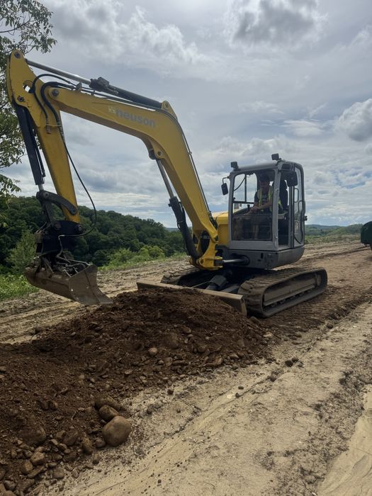 Inchiriere utilaje excavatoare/camioneta