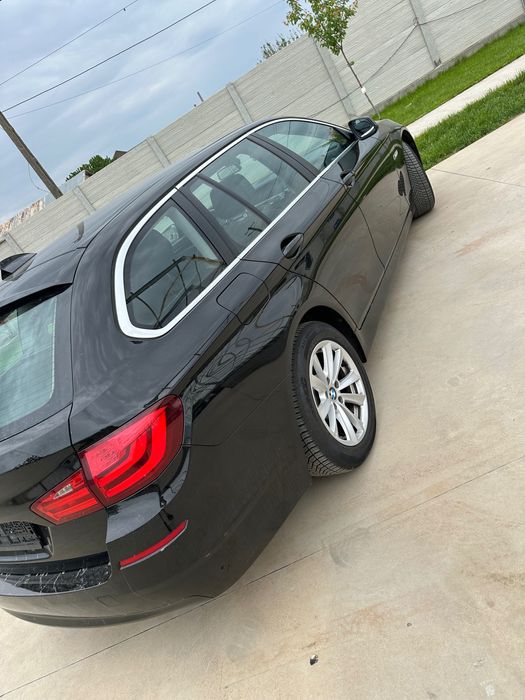 Autoturism BMW  2011