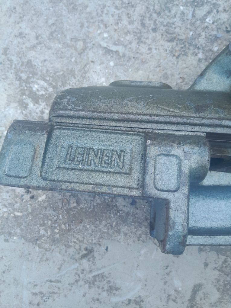 Продавам менгеме LEINEN