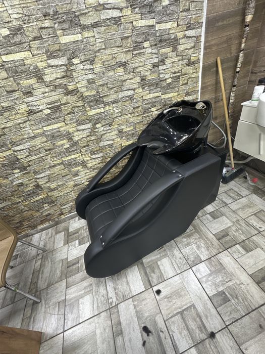 Продавам измивна колона