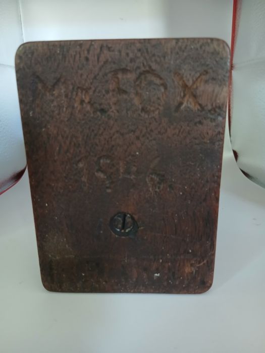 Sculptura în lemn,unicat,realizata de un soldat în 1946.