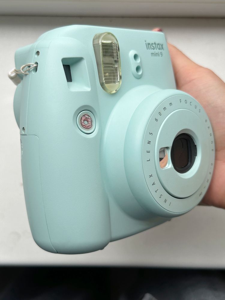 Фотоаппарат instax mimi9!!