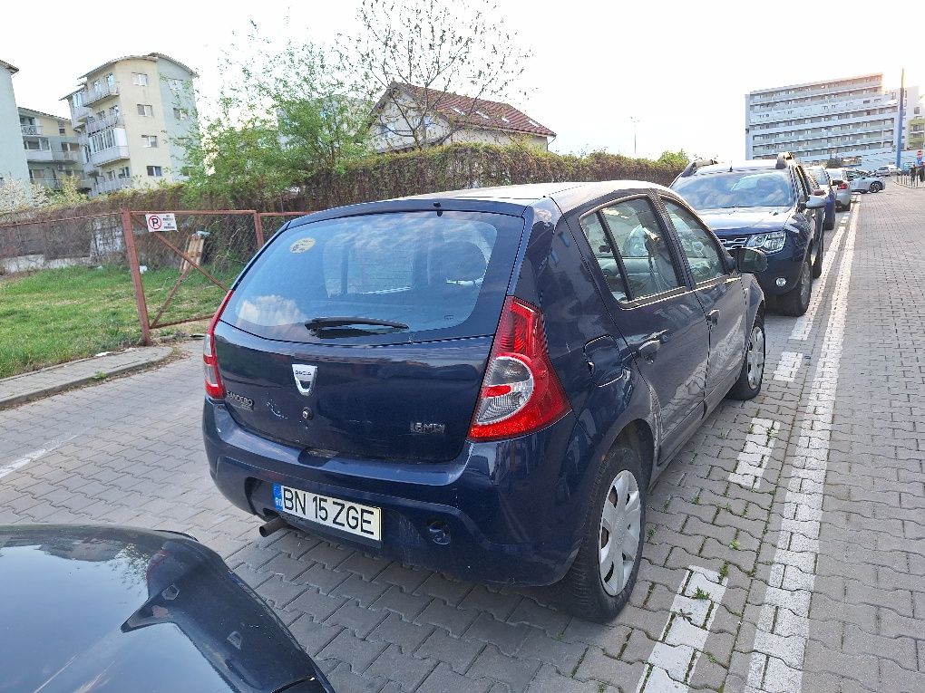 Vând Dacia Sandero