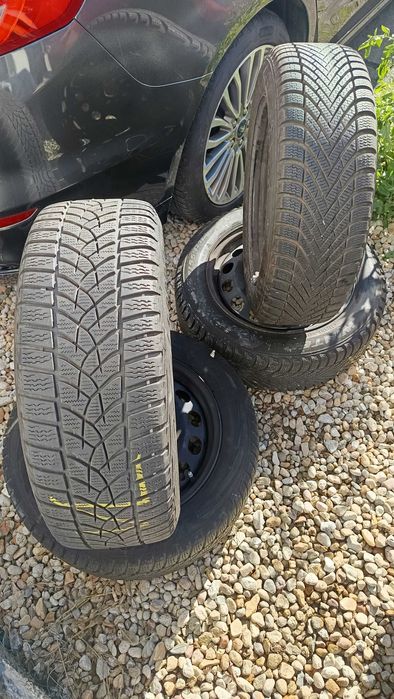 Продавам 4 бр гуми с джанти зимни 205/55/16 91H DOT4320 и DOT3524