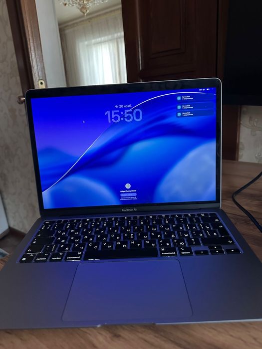 Macbook air m1 ,8, 256