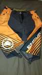 Pantaloni mountain bike scurt biciclisti downhill riders Endura MT500