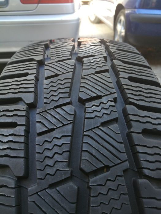 1 бусова зимна гума R17C 215/60 Michelin 109/107T M+S 8PR 96лв. С ДДС